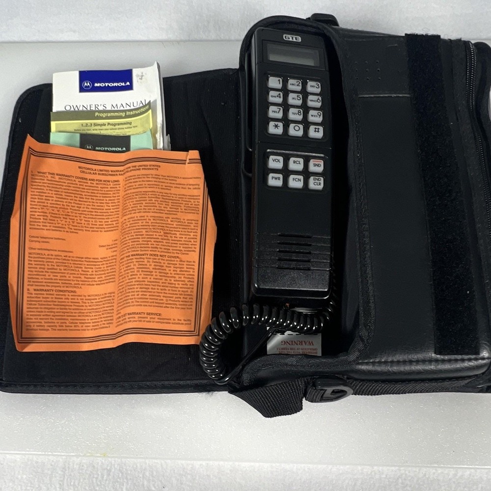 Vintage Motorola GTE Bag Phone OS Black Excellent SCN2744A Made in USA Retro
